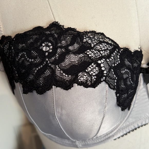 MOVING sale! Kelly Brook lace Bra 36D ASOS - Picture 2 of 6